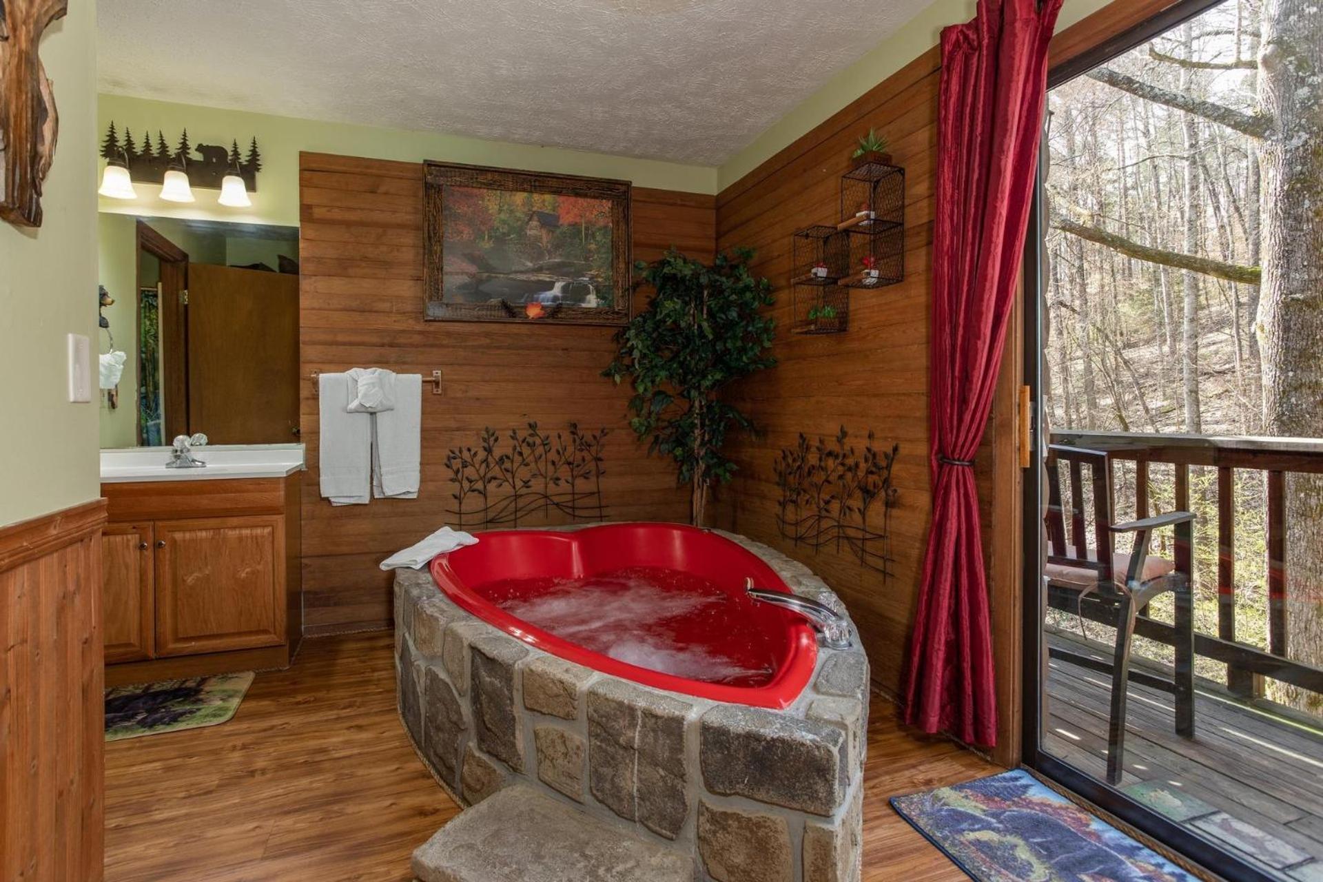 Bear Mountain Hollow-Free Dollywood Ticket- Cozy Cabin With A Hot Tub, Arcade & Deck Close To Town ピジョンフォージ エクステリア 写真